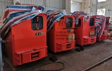 云南10噸湘潭架線式電機(jī)車發(fā)往國(guó)外