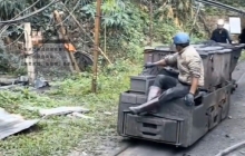 5噸防爆湘潭電機(jī)車國外運(yùn)行視頻